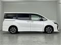 2021 Toyota Voxy
