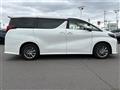 2021 Toyota Alphard Hybrid