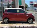 2016 Daihatsu Cast