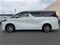 2022 Toyota Alphard Hybrid