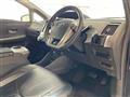 2013 Toyota PRIUS α