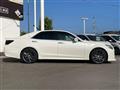 2015 Toyota Crown Hybrid