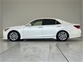 2013 Toyota Crown Hybrid