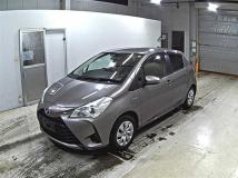 2017 Toyota Vitz