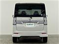 2017 Daihatsu Tanto