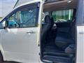 2011 Toyota Noah