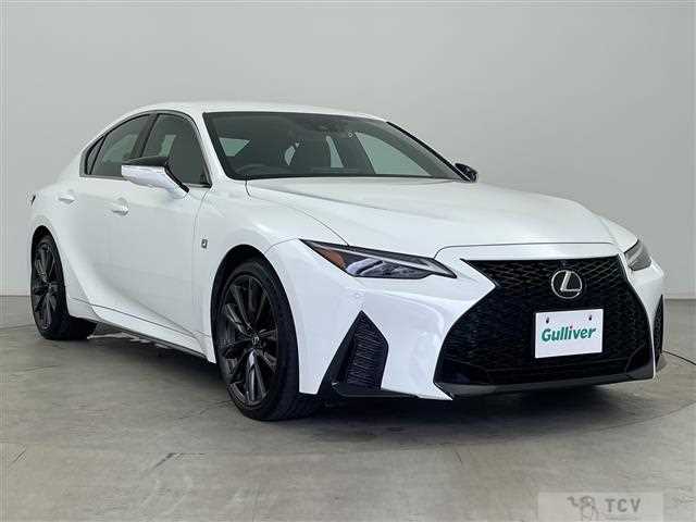 2023 Lexus IS