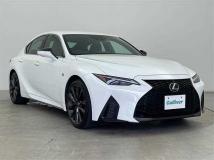 2023 Lexus IS