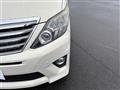 2012 Toyota Alphard Hybrid