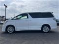 2013 Toyota Vellfire