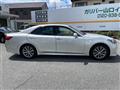 2016 Toyota Crown Hybrid