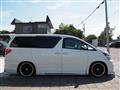 2013 Toyota Vellfire