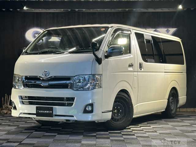 2011 Toyota Hiace Van