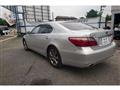 2010 Lexus LS