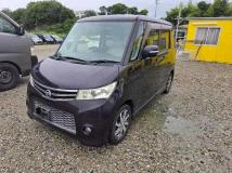 2011 Nissan ROOX