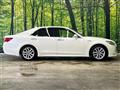 2014 Toyota Crown Hybrid