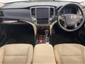 2016 Toyota Crown Hybrid
