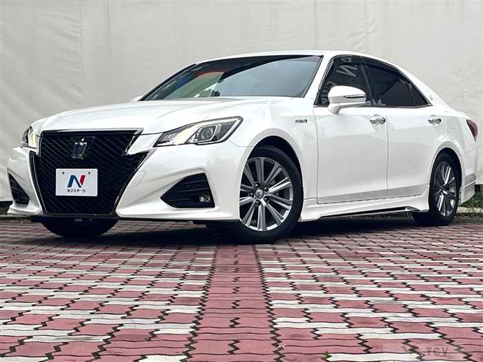 2018 Toyota Crown Hybrid
