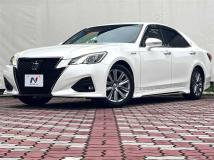 2018 Toyota Crown Hybrid