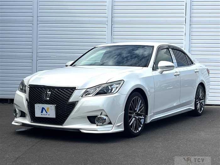 2013 Toyota Crown