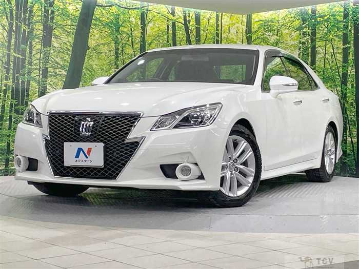 2013 Toyota Crown