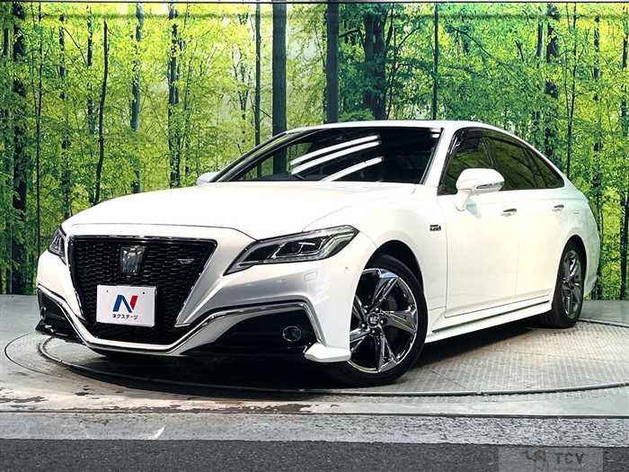 2018 Toyota Crown Hybrid