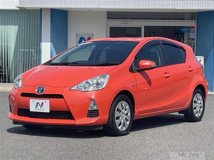 2013 Toyota AQUA