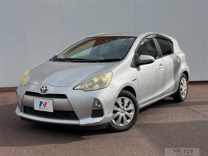 2013 Toyota AQUA