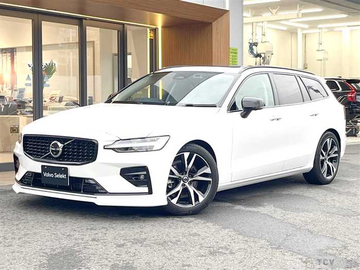2022 Volvo V60