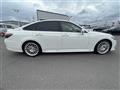 2019 Toyota Crown Hybrid