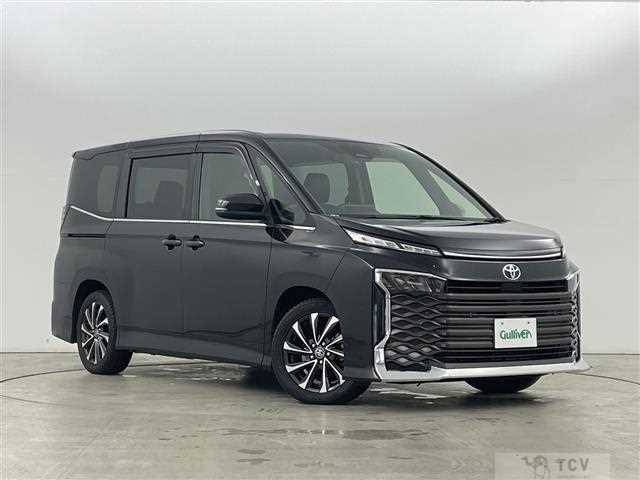2022 Toyota Voxy