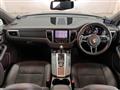 2016 Porsche Macan