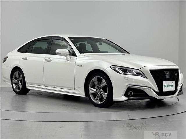 2019 Toyota Crown Hybrid