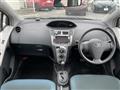 2005 Toyota Vitz
