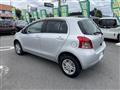 2005 Toyota Vitz