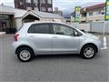 2005 Toyota Vitz