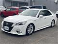 2013 Toyota Crown Hybrid