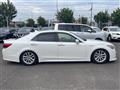 2013 Toyota Crown Hybrid