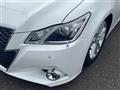 2013 Toyota Crown Hybrid