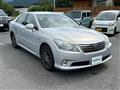 2010 Toyota Crown Hybrid