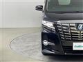 2017 Toyota Alphard Hybrid