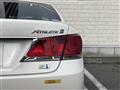 2013 Toyota Crown Hybrid
