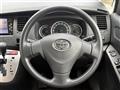 2011 Toyota Isis
