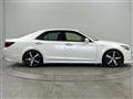 2013 Toyota Crown Hybrid