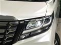 2015 Toyota Alphard Hybrid