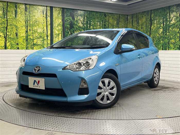 2013 Toyota AQUA