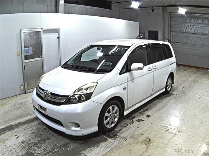 2013 Toyota Isis