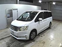 2013 Honda Step WGN
