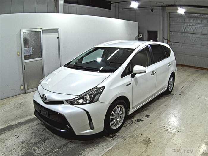 2016 Toyota PRIUS α