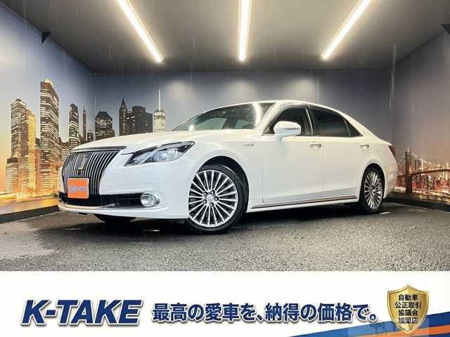 2014 Toyota Crown Majesta